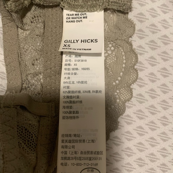 Gilly Hicks - Picture 3 of 3